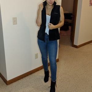 Black columbia vest